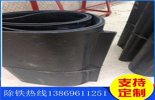 除鐵器皮帶，江蘇除鐵器皮帶可以自己做么怎么調(diào)節(jié)_江蘇除鐵器皮帶可以自己做么跑偏原因及如何調(diào)_刮板價(jià)格