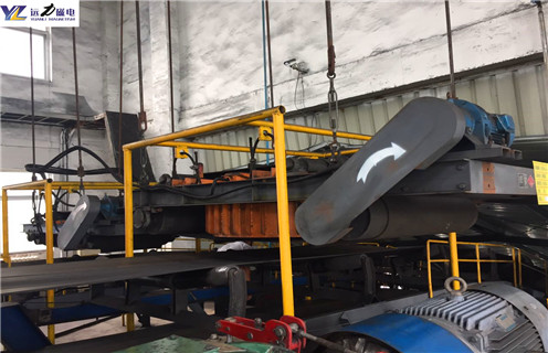 電磁自卸式除鐵器，河南電磁自卸式除鐵器用什么電機(jī)國(guó)家標(biāo)準(zhǔn)_河南RCDD-12自卸式電磁除鐵器廠家配件_型號(hào)及工作視頻 