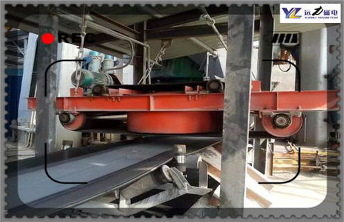 自卸式電磁除鐵器，新疆自冷自卸式電磁除鐵器_技術(shù)參數(shù)_新疆自冷自卸式電磁除鐵器工作原理_國家標(biāo)準(zhǔn)生產(chǎn)廠家 